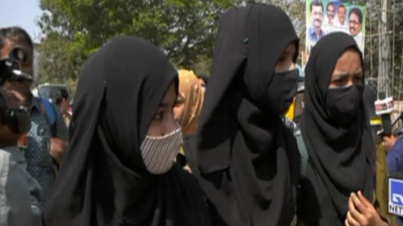 hijab smg 1