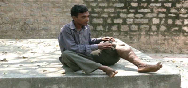 BLY HINDU MUSLIM