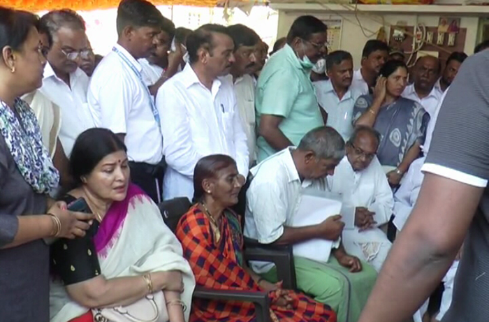 HVR SIDDARAMAIAH 1