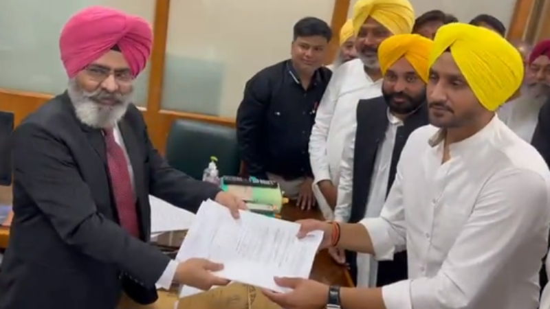 Harbhajan Singh 1