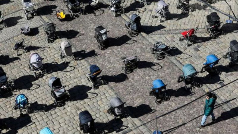 Strollers War 1