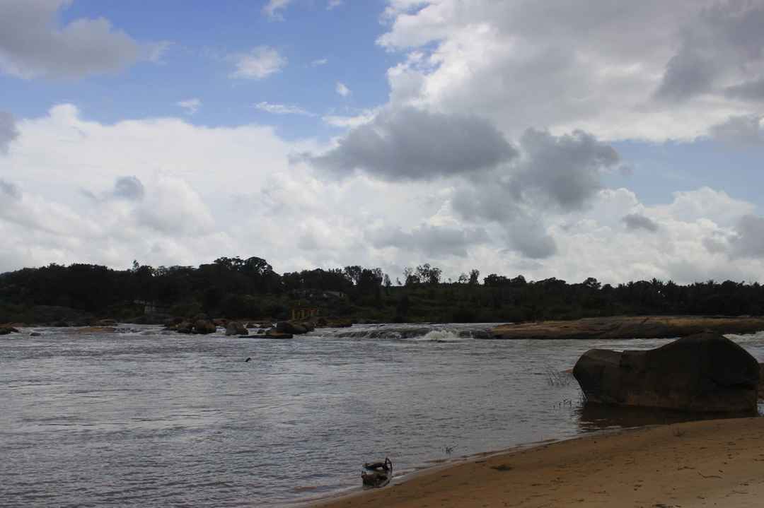 tunga river