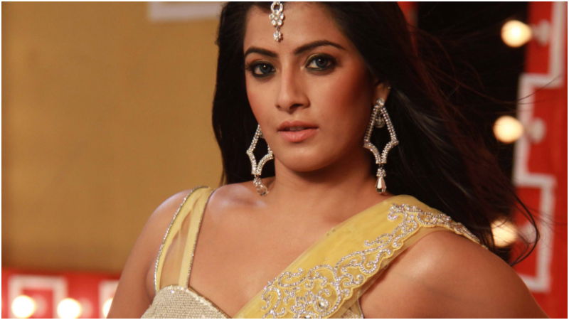 varalaxmi sarathkumar 6