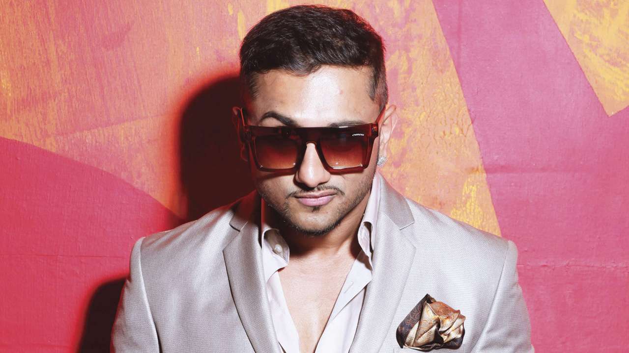 805361 yoyohoneysingh 032519