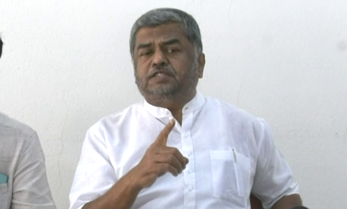 B.K HARIPRASAD 1
