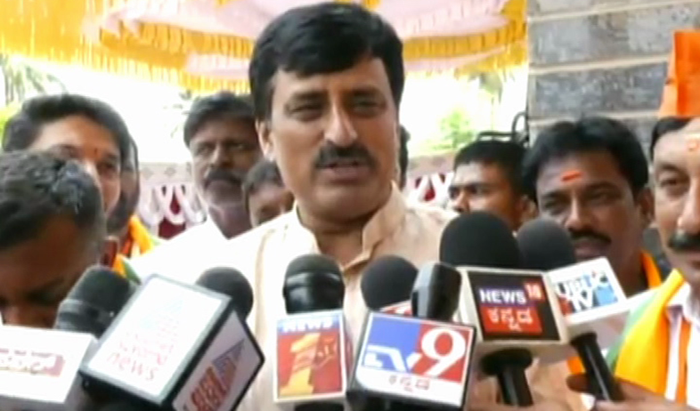 CP YOGESHWAR 1