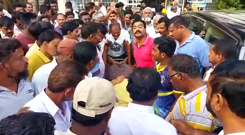 EX MLA