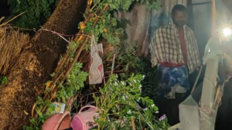 Haveri Rain house collapses woman dies 1 1
