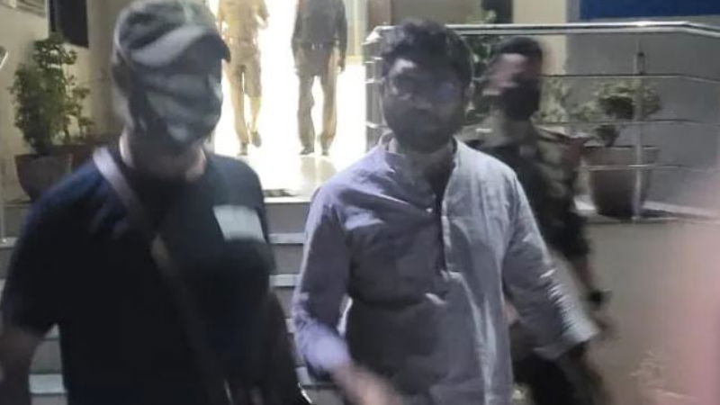 Jignesh Mevani 1