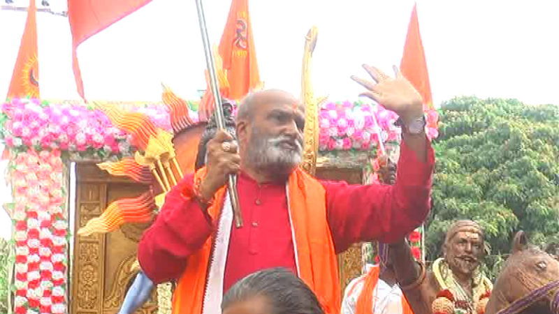 Pramod Muthalik 1 2