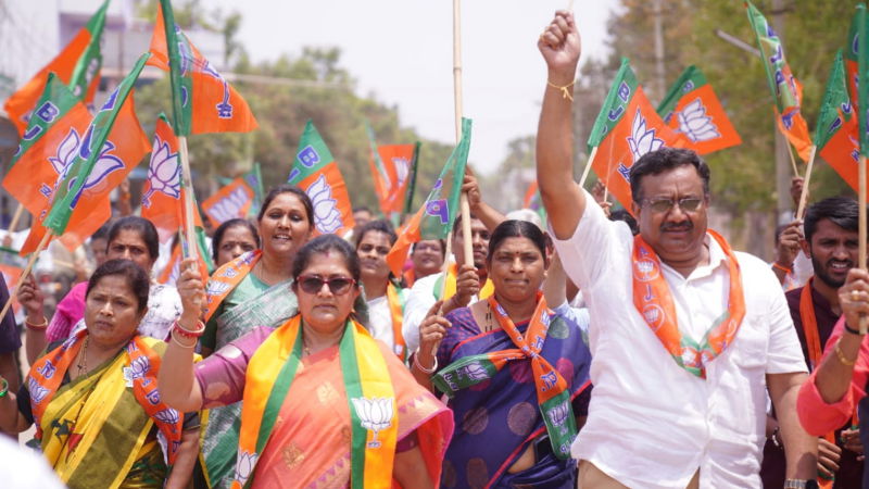 Shashikala Annasaheb Jolle 1