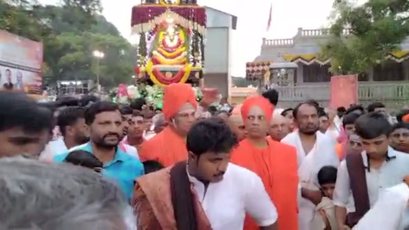 Shivakumar Shree Tumkur Birth Day Amit Shah Siddaganga Math 1