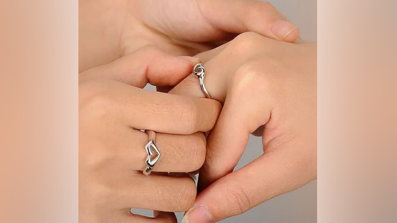 couple rings