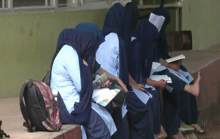 MNG HIJAB