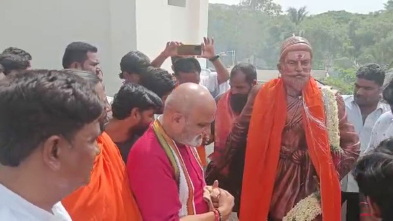 Pramod Muthalik 2 1