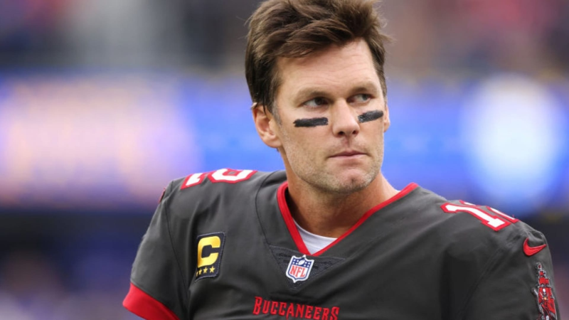 Tom Brady Gets a 10 year deal as lead Fox NFL analyst Sports 3 e1652437240609
