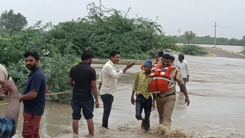 Workers Gadag 2