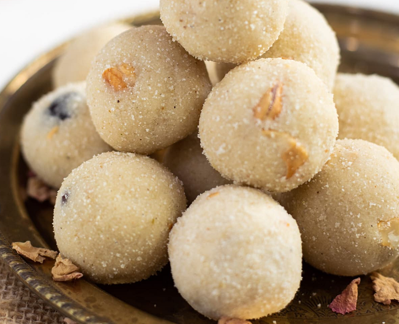 rava ladoo 2