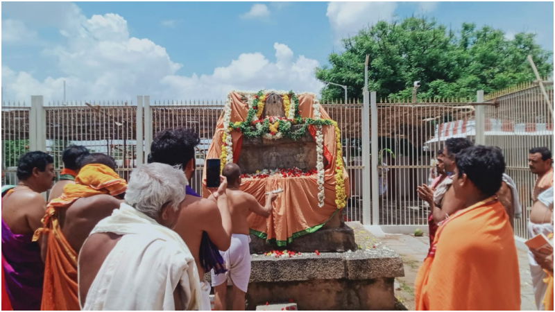 Brindavan Yati Devotees Vijayanagara Koppal 4