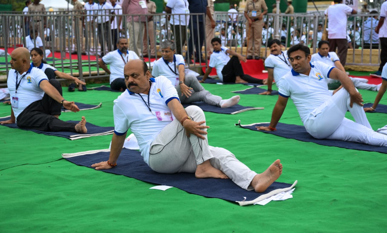 International Yoga Day Mysuru Narendra Modi 3 bommai sudhakar