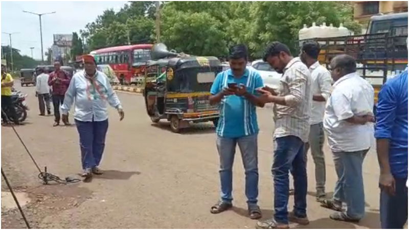 Soldiers Bidar Agnepath Satyagraha Mike Congress 1