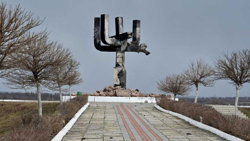 UKRAINE 1