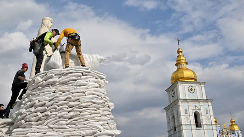 UKRAINE 2