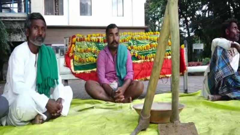 belagavi dc office protest 2