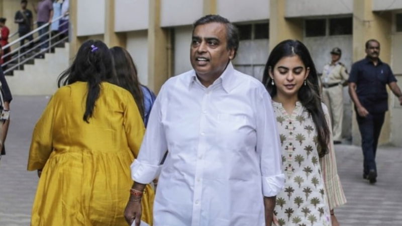 mukesh ambani isha ambani