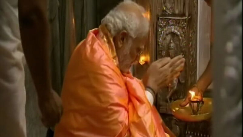 narendra modi mysuru chamundi hill 3
