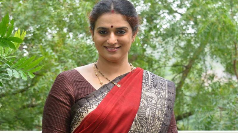pavitra lokesh 2