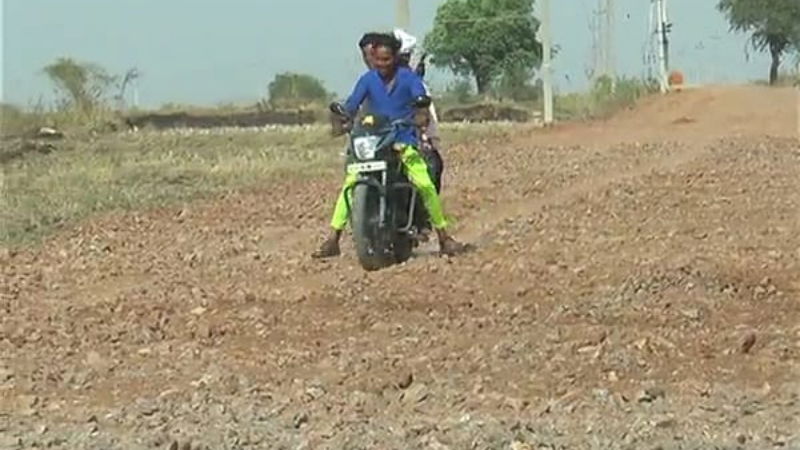 raichuru road 1