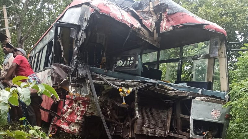 BUS ACCIDENT 2