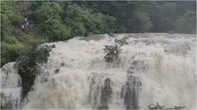 Chamarajanagar Barachukki Tourists 3