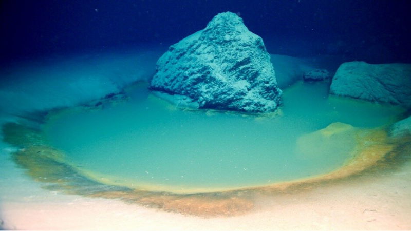 DEADLY POOL 1