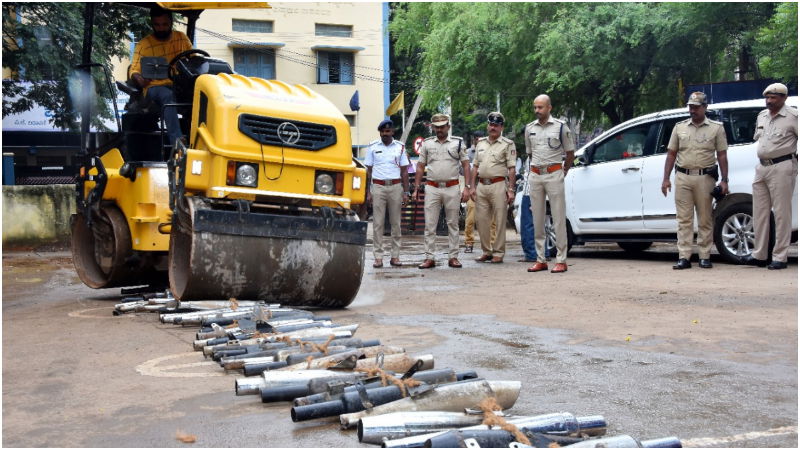 Davangere traffic police violation of rules collection of fines 2
