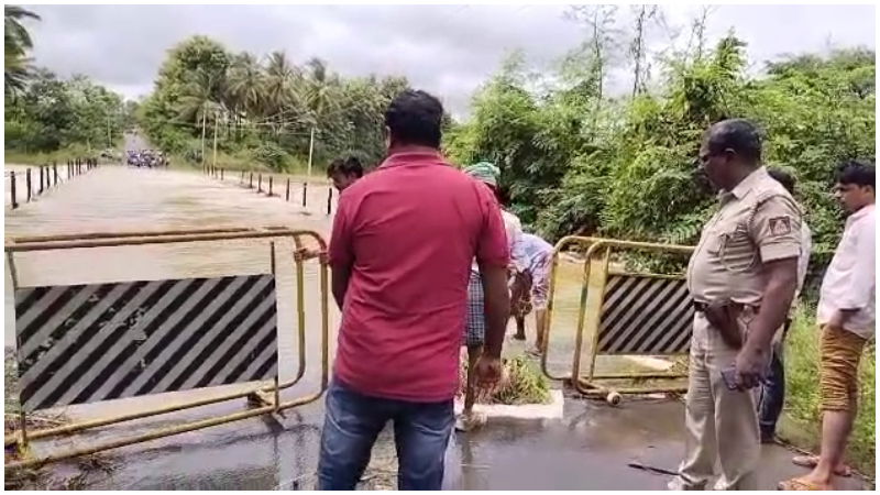 High water in Kumdvati river 2