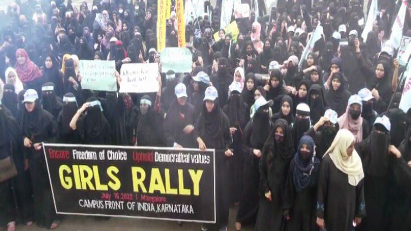 MNG HIJAB 2