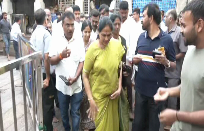MYS SHOBHA KARANDLAJE 2