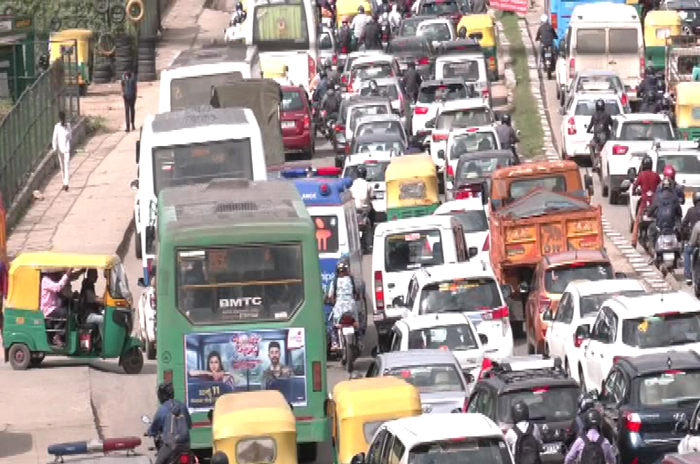 TRAFFIC 3