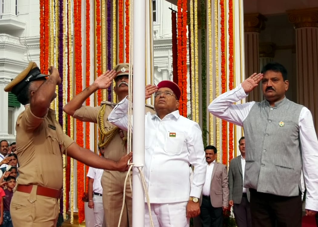 GOVERNOR 2