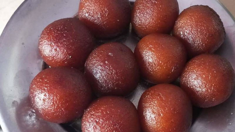 Gulab Jamun 1