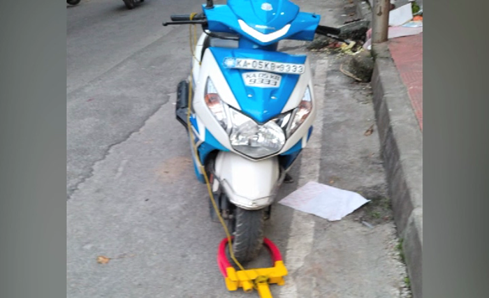 NO PARKING 3