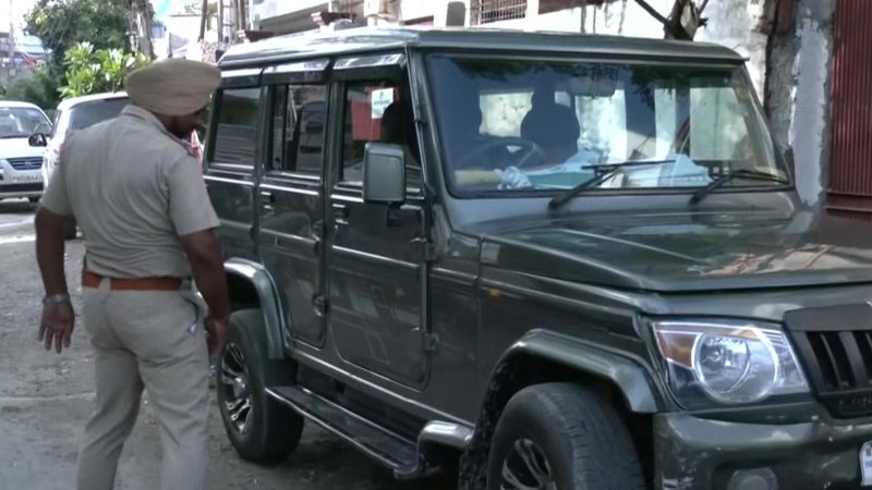 Punjab cops vehicle in Amritsar 1