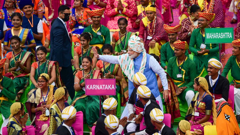 narendra modi 1 2