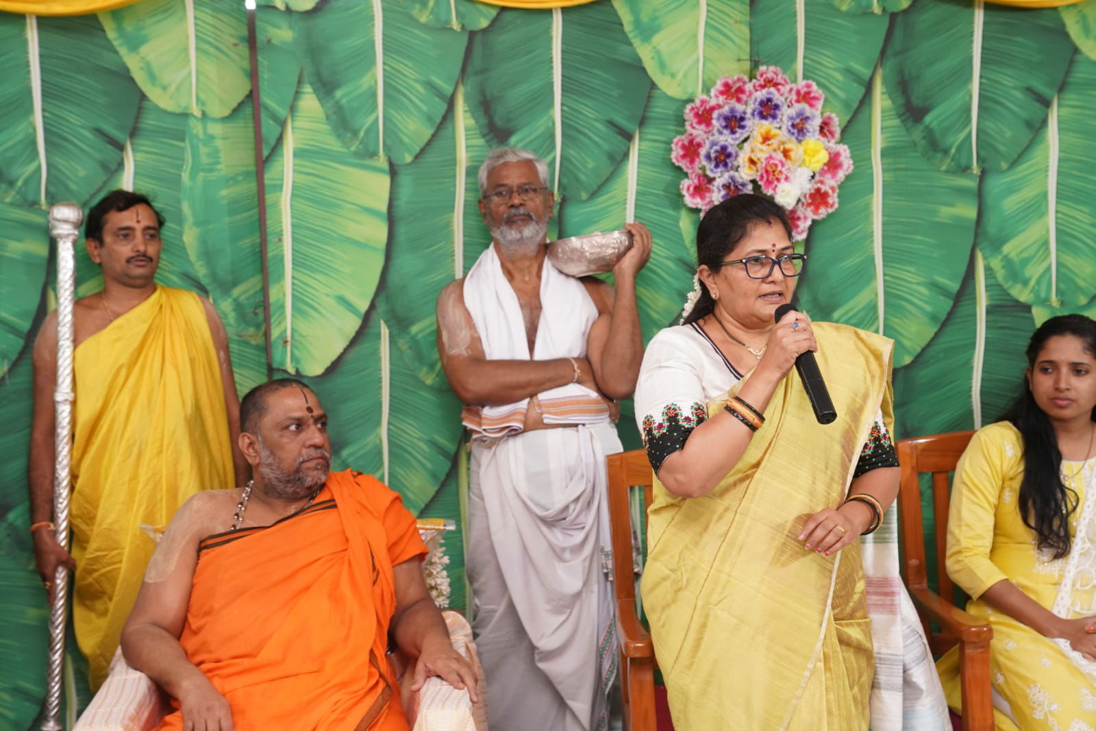 shashikala jolle mantralaya