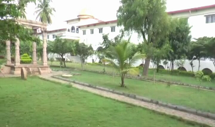 CHITRADURGA MURUGHA MUTT 3
