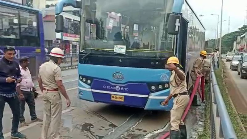 Dharwad chigari bus 1