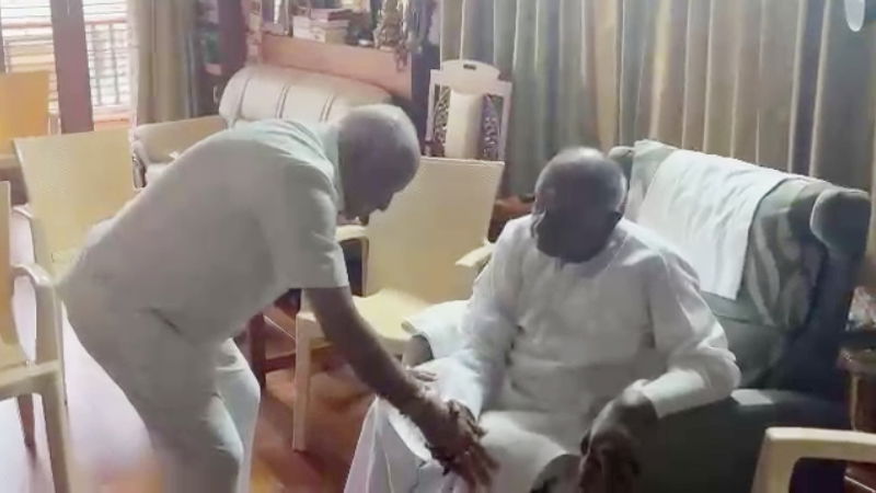 HD Deve Gowda BS Yediyurappa 3