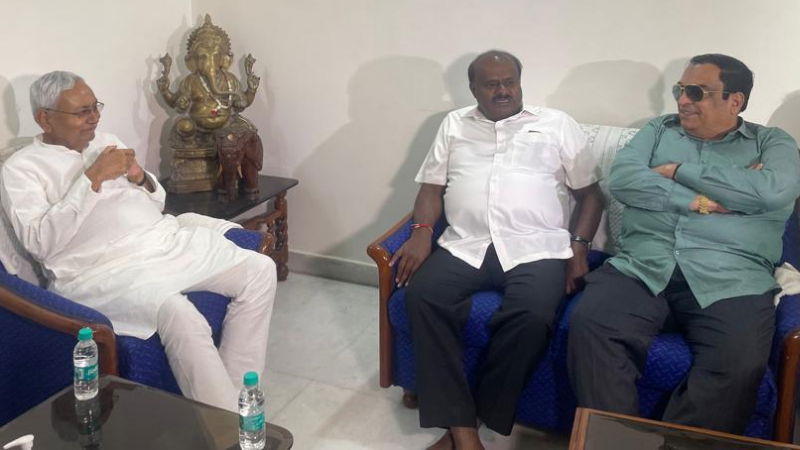 Nitish kumar And hd kumaraswamy